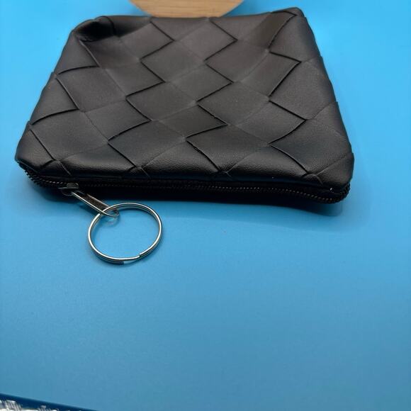 Black Quilted Women's Coin Purse - Picture 2 of 3